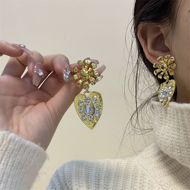 Earring Rhinestone Heart Drop