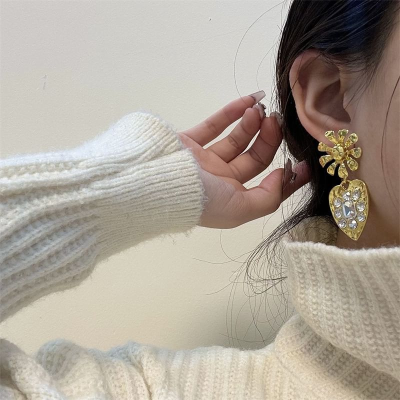 Earring Rhinestone Heart Drop