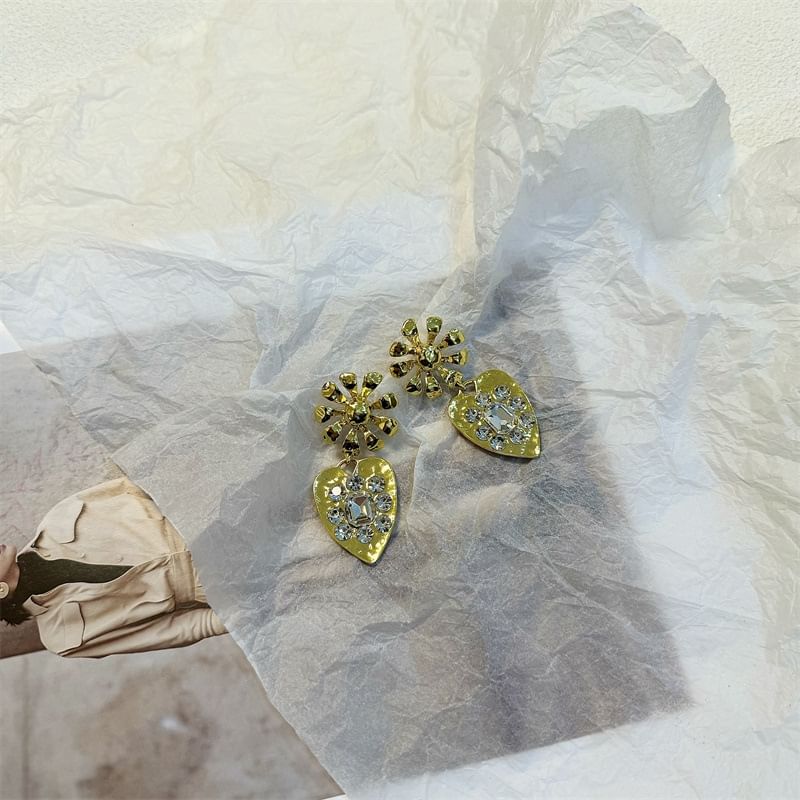 Earring Rhinestone Heart Drop