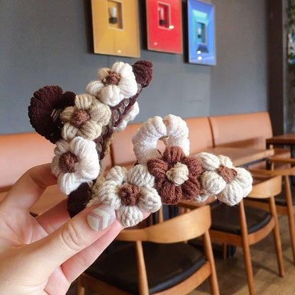 Floral Yarn Hair Clamp