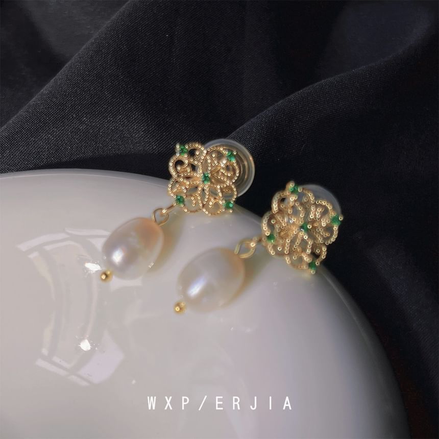Faux Floral Pearl Clip-On Drop Rhinestone Earring