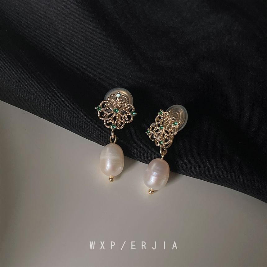 Faux Floral Pearl Clip-On Drop Rhinestone Earring