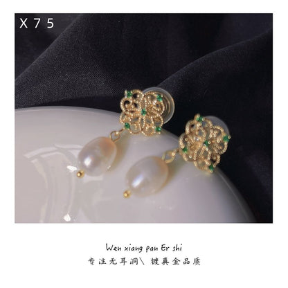 Faux Floral Pearl Clip-On Drop Rhinestone Earring