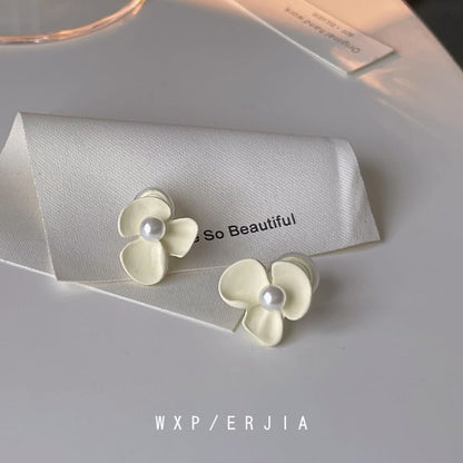 Pearl Earring Clip-On Faux Floral