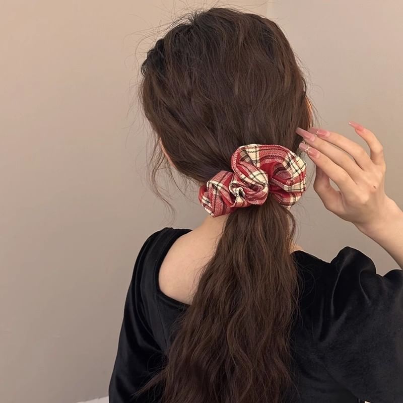 Plaid Scrunchie