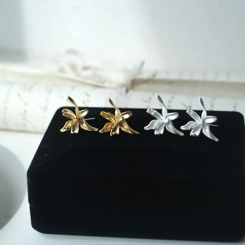 Floral Alloy Stud Earring