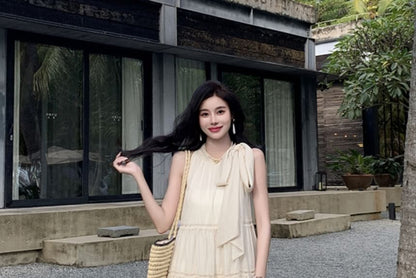 Sleeveless Crewneck Plain Maxi A-Line Dress