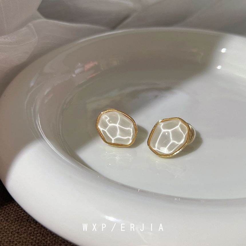 Faux Irregular Gemstone Alloy Ear Cuff