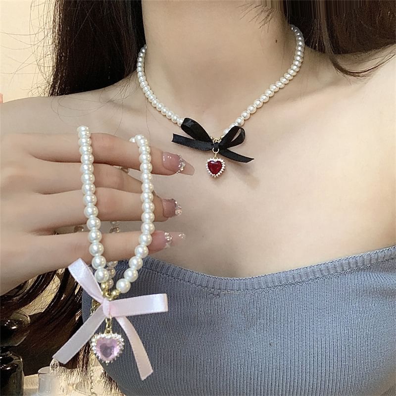 Heart Pendant Ribbon Faux Pearl Choker