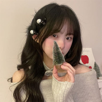 Set of 2: Feather Faux Pearl Hair Clip