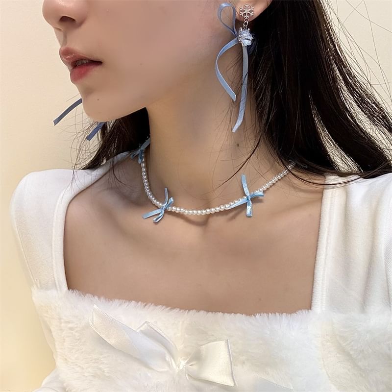 Faux Pearl Ribbon Choker