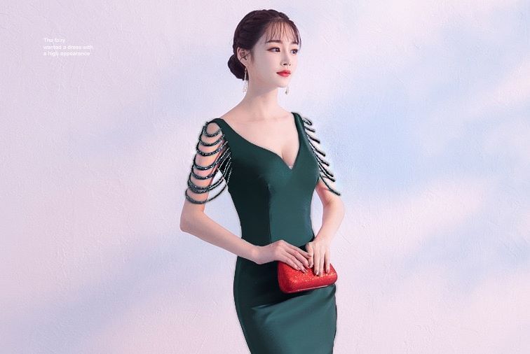 Trumpet Evening Beaded Gown Sleeveless Plain V-Neck Slit