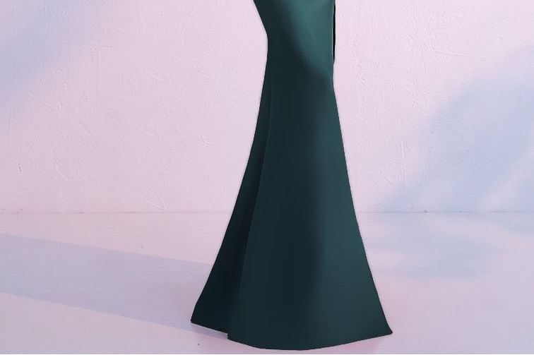 Trumpet Evening Beaded Gown Sleeveless Plain V-Neck Slit
