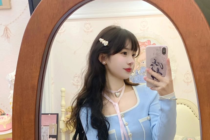 High Waist Plain Hot Pants / Square Neck Contrast Trim Cropped Cardigan