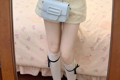 High Waist Plain Hot Pants / Square Neck Contrast Trim Cropped Cardigan