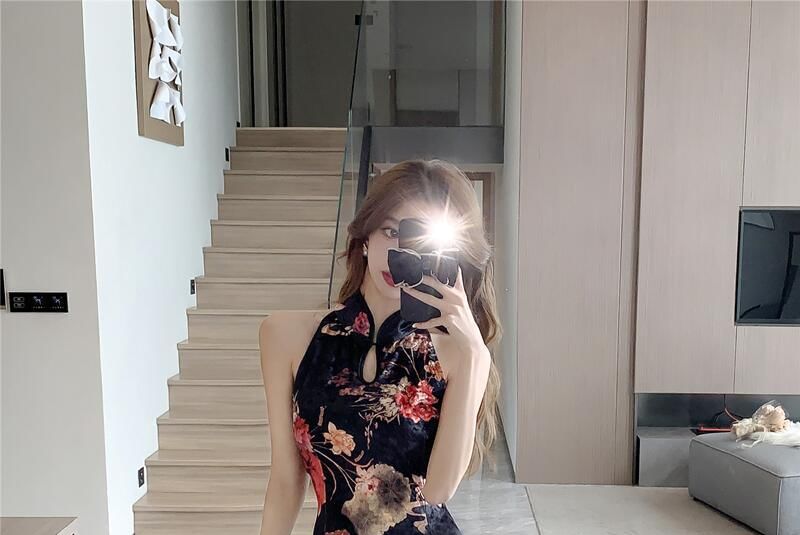 Halter-Neck Floral Print Midi Qipao