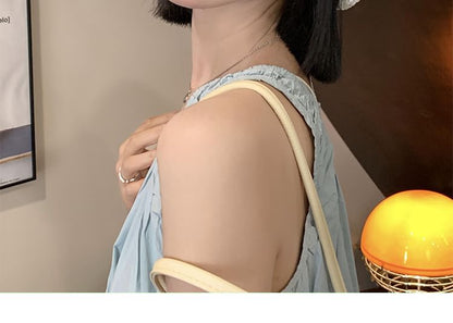 Floral Embroidered Bucket Hat