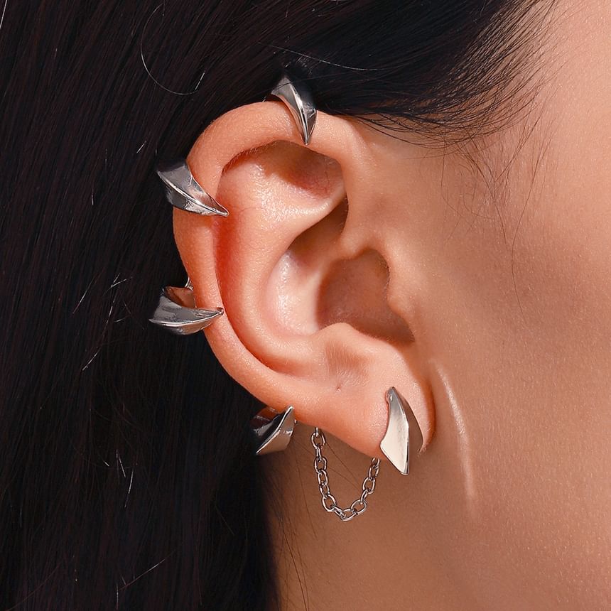 Claw Alloy Ear Cuff