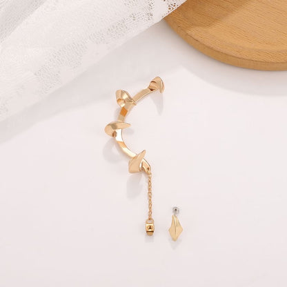 Claw Alloy Ear Cuff