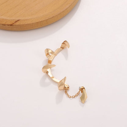 Claw Alloy Ear Cuff