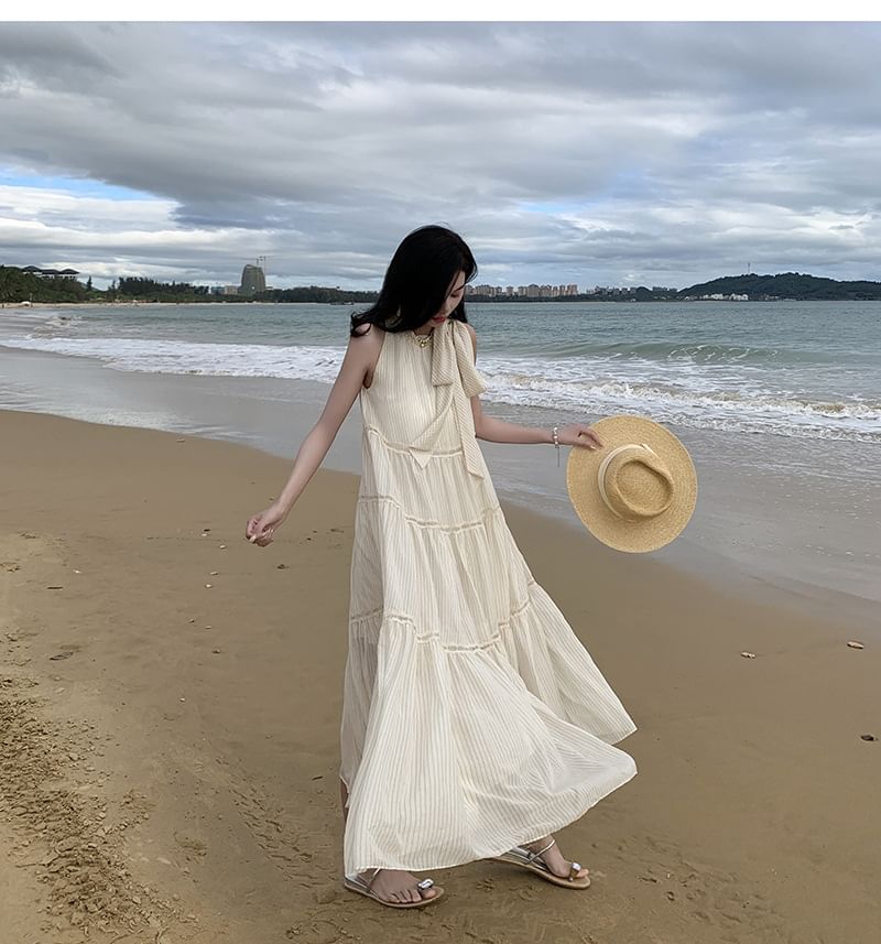 Sleeveless Crewneck Plain Midi A-Line Dress