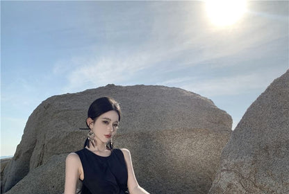 Sleeveless Crewneck Two Tone Maxi A-Line Dress