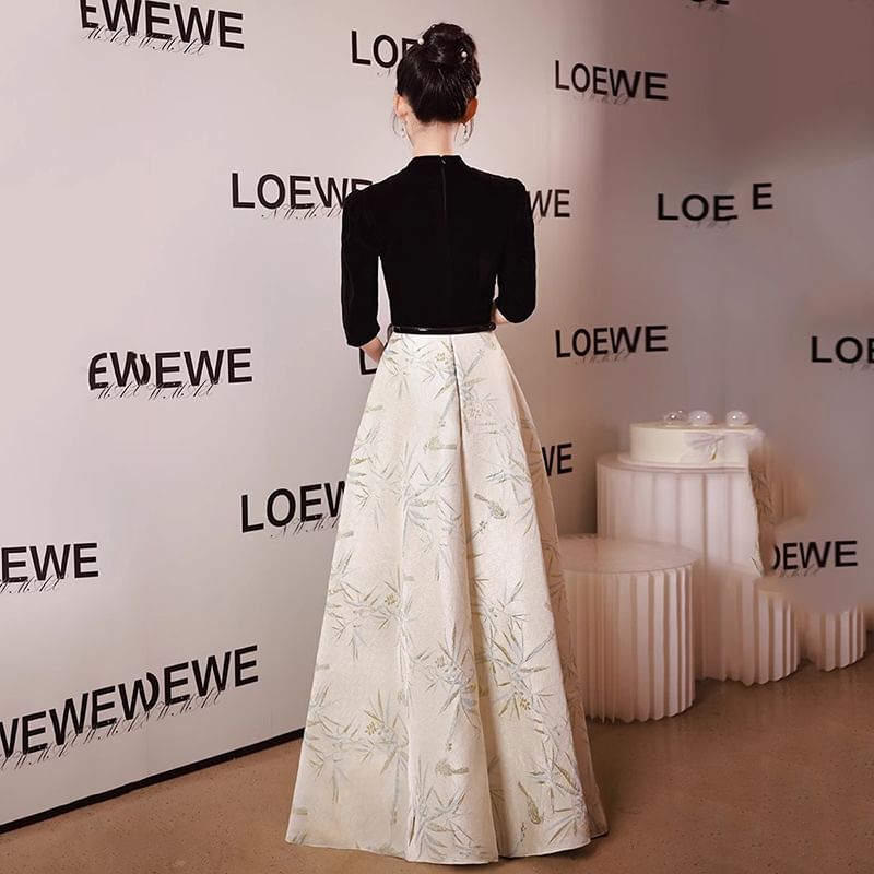 Elbow-Sleeve Notched A-Line Evening Gown / Dress