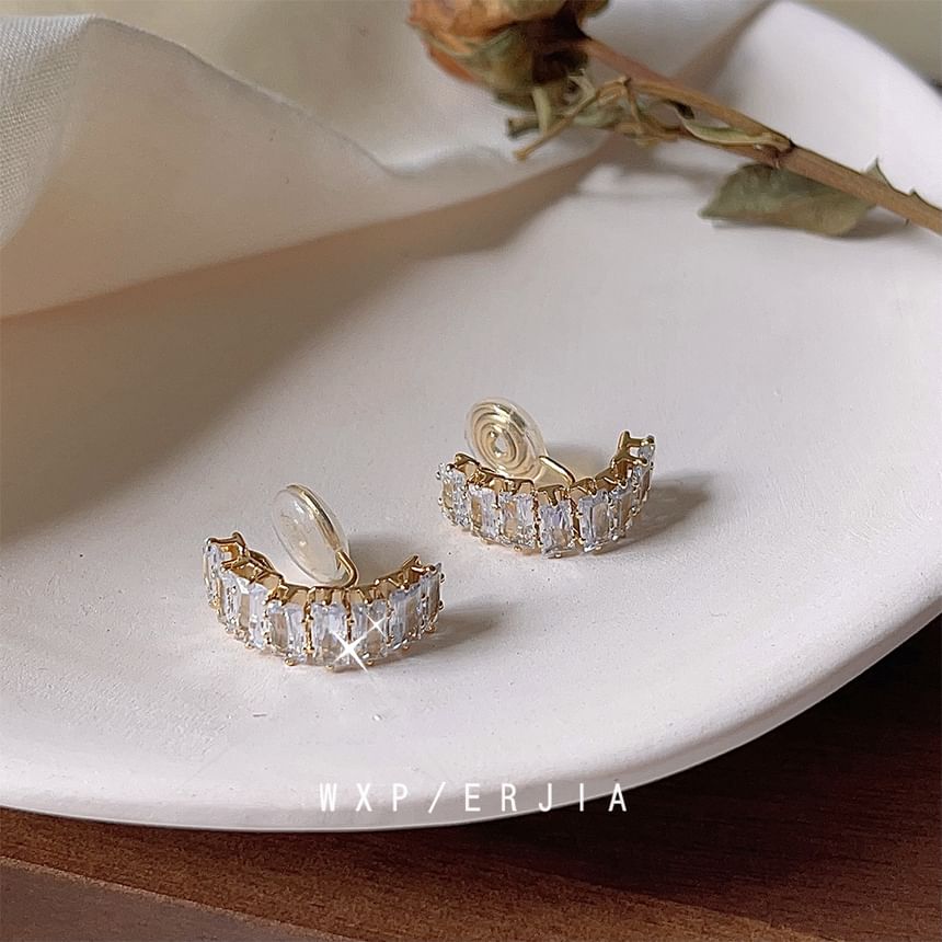 Rhinestone Alloy Cuff Ear