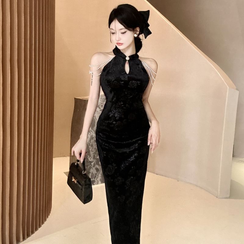 Halter Neck Stand Collar Floral Jacquard Cutout Slit Velvet Midi Sheath Qipao / Faux Pearl Layered Chain / Set