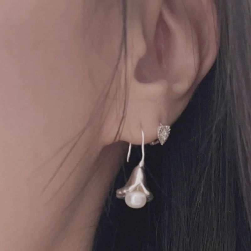 Faux Pearl Drop Earring