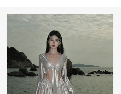 Long-Sleeve Cutout Maxi V-Neck Dress A-Line