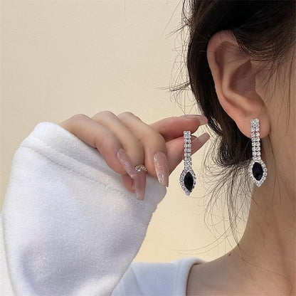 Earring / Rhinestone Pendant Necklace Drop