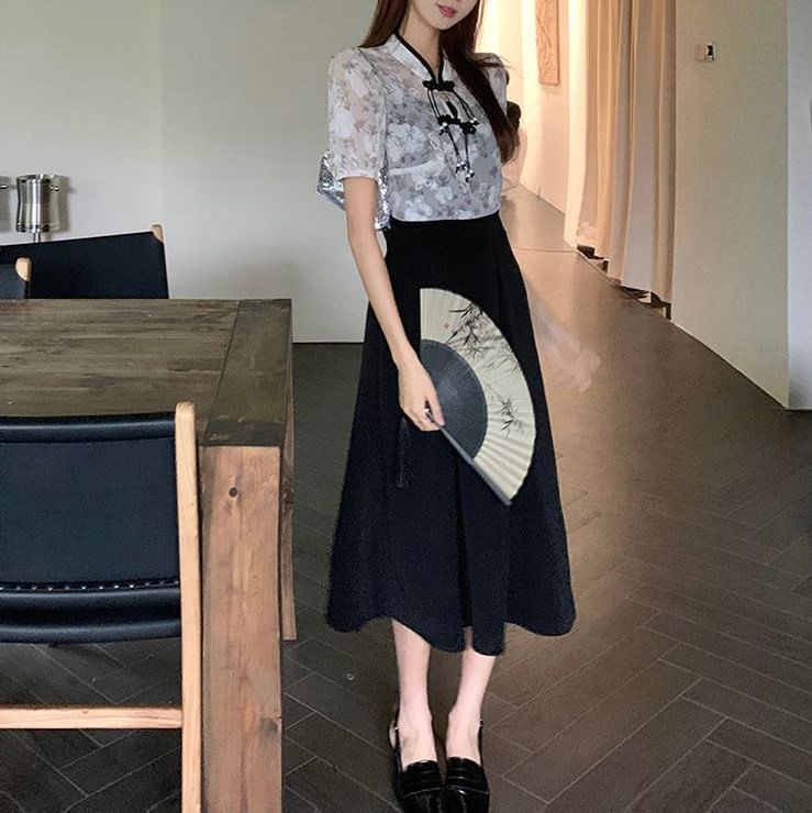 Set: Spaghetti Strap Plain Midi A-Line Dress  + Short-Sleeve Floral Blouse