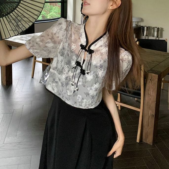 Set: Spaghetti Strap Plain Midi A-Line Dress  + Short-Sleeve Floral Blouse