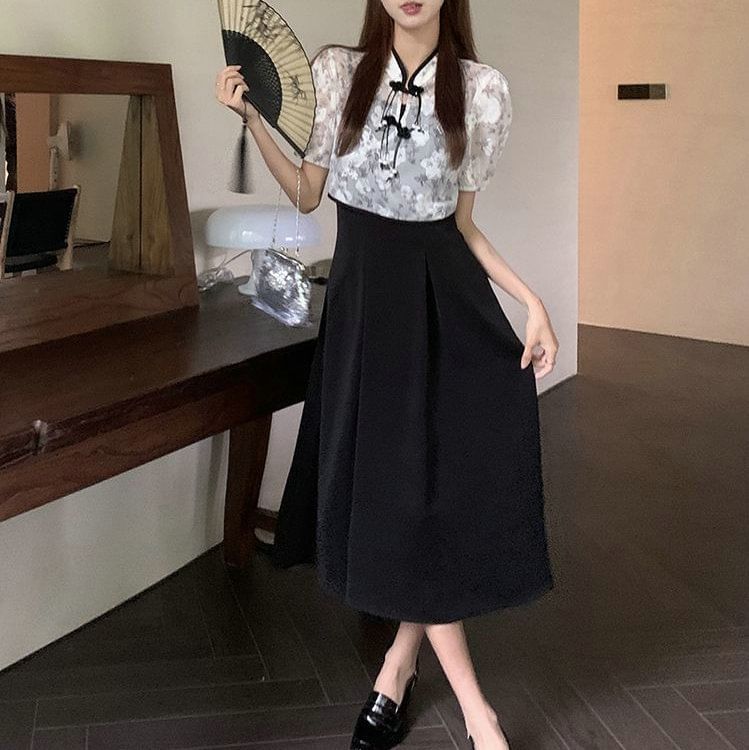 Set: Spaghetti Strap Plain Midi A-Line Dress  + Short-Sleeve Floral Blouse