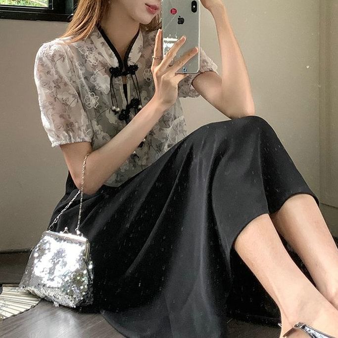 Set: Spaghetti Strap Plain Midi A-Line Dress  + Short-Sleeve Floral Blouse