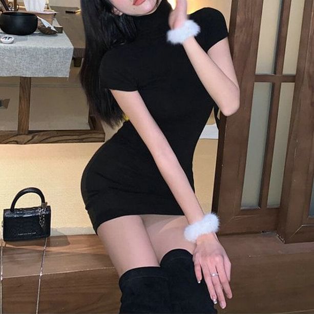Short-Sleeve Turtleneck Plain Mini Sheath Dress