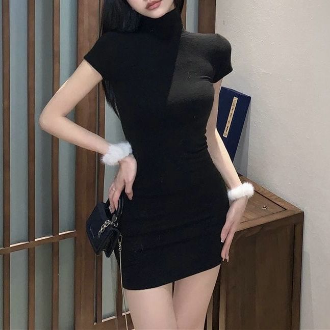 Short-Sleeve Turtleneck Plain Mini Sheath Dress
