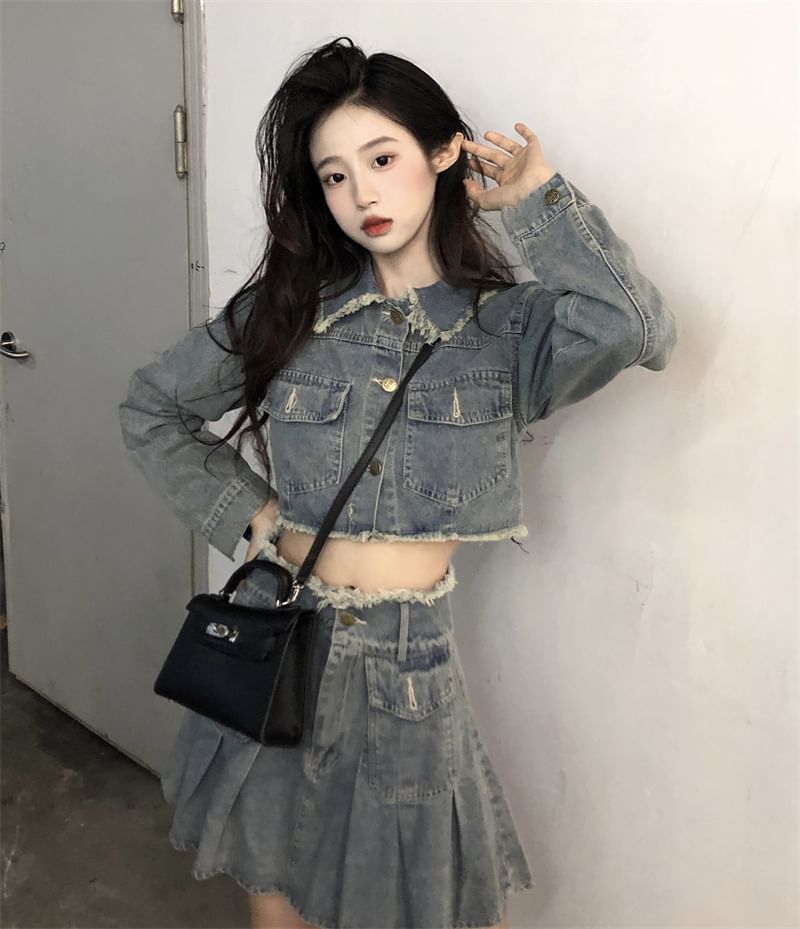 Collared Washed Fray Crop Button Denim Jacket / High Waist Pleated Mini A