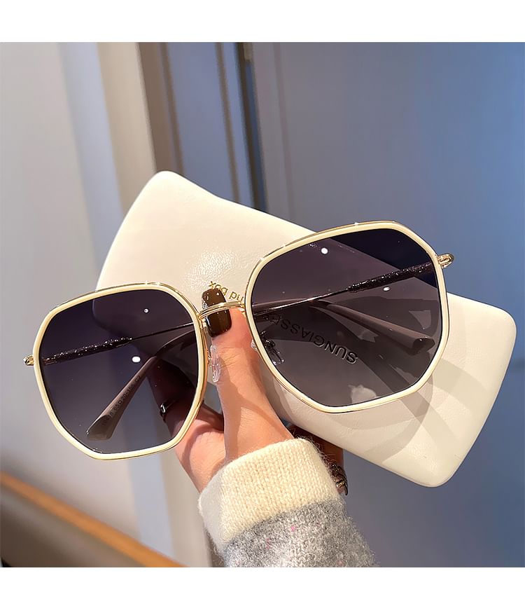 Oversized Geometric Frame Sunglasses