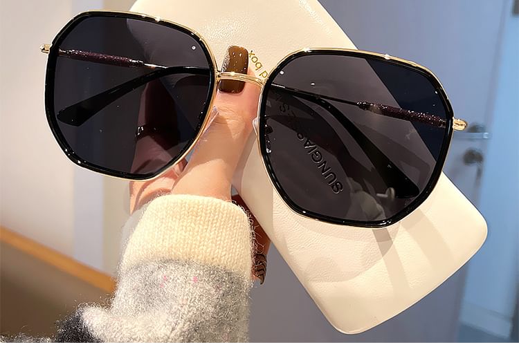 Oversized Geometric Frame Sunglasses