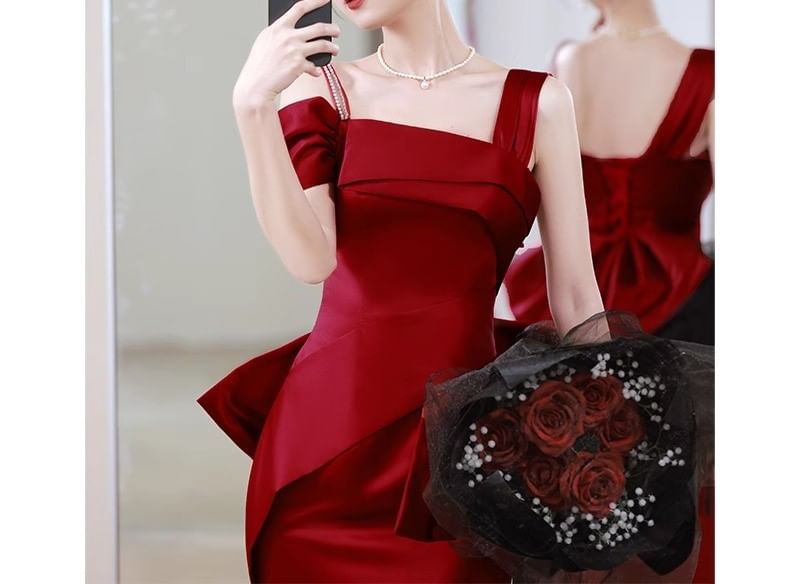 Asymmetrical Cold-Shoulder A-Line Velvet Evening Gown