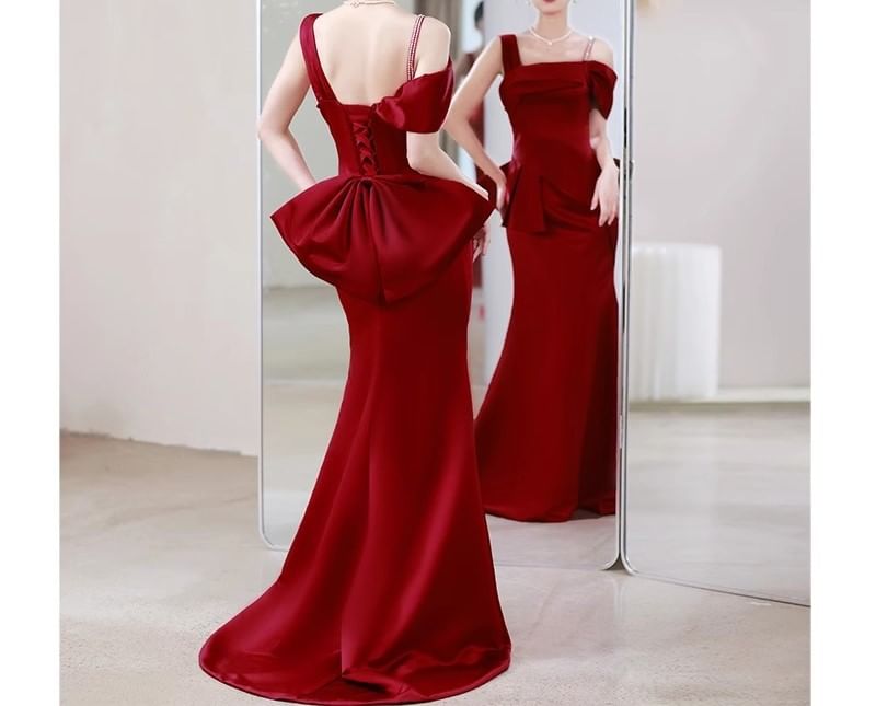 Asymmetrical Cold-Shoulder A-Line Velvet Evening Gown