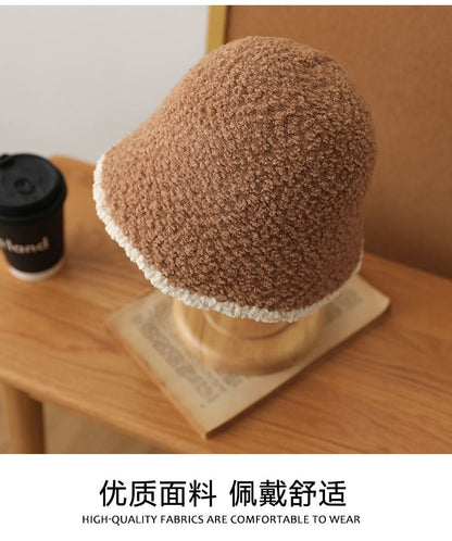Contrast Trim Fleece Bucket Hat