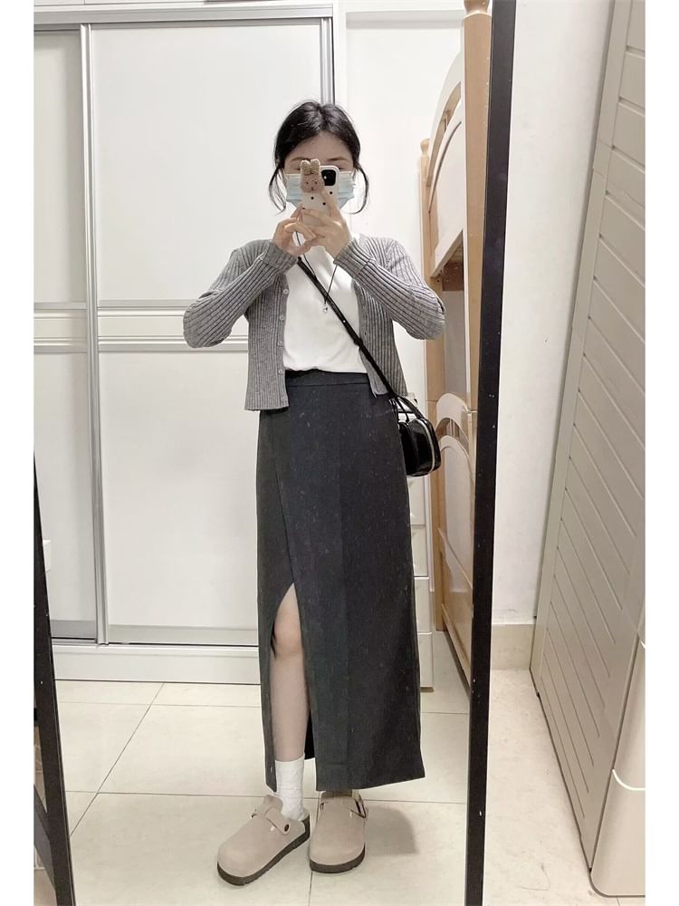 Short-Sleeve Crew Neck Plain T-Shirt / V-Neck Button-Up Crop Cardigan / High Waist Slit Maxi A-Line Skirt