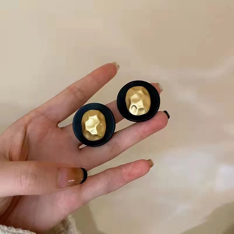 Round Alloy Stud Earring