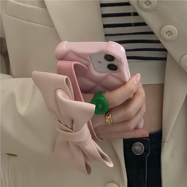 Bow Case Phone