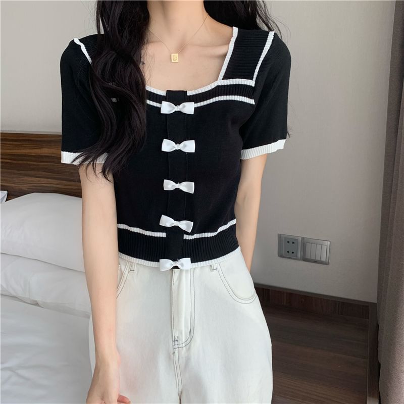 Short-Sleeve Square Neck Bow Knit Top