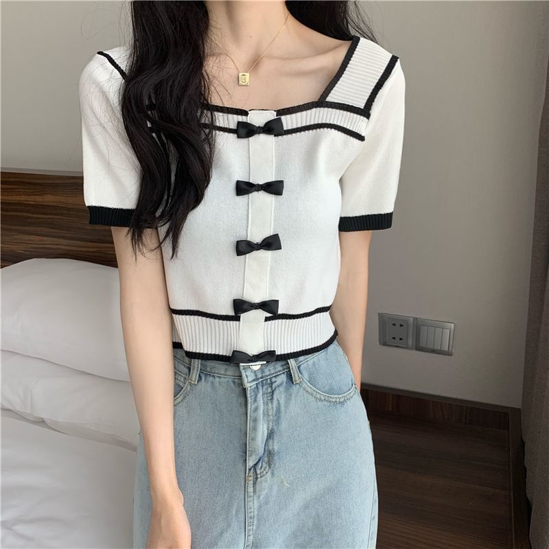 Short-Sleeve Square Neck Bow Knit Top