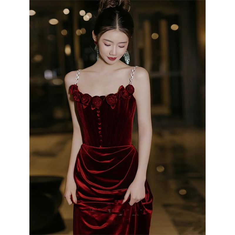 Spaghetti Strap Plain Velvet A-Line Evening Gown